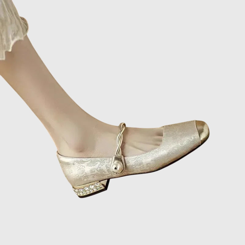 Supportive Everyday Sandal