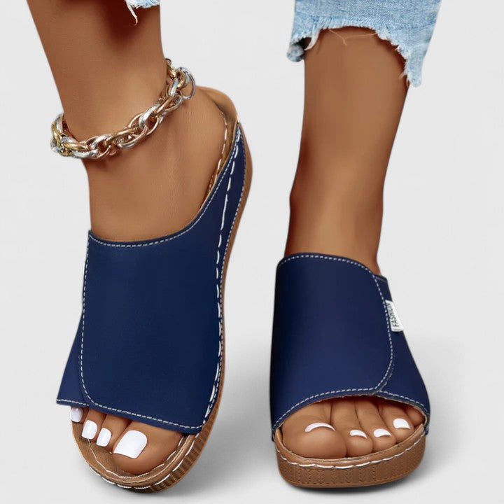 Lightweight Casual Slides